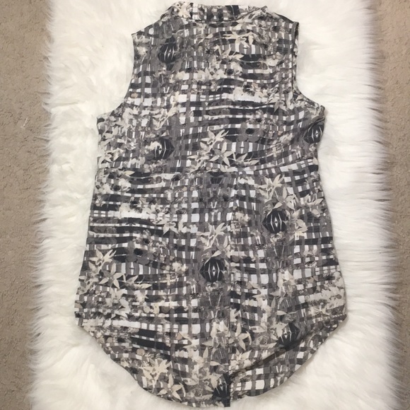 Apt 9 sleeveless blouse - Picture 3 of 6